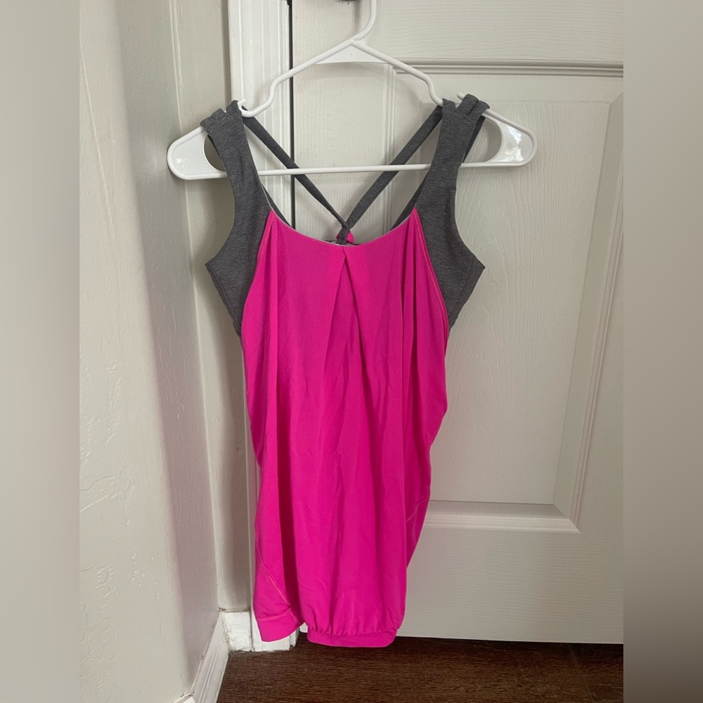 Lululemon pink tank with built in bra